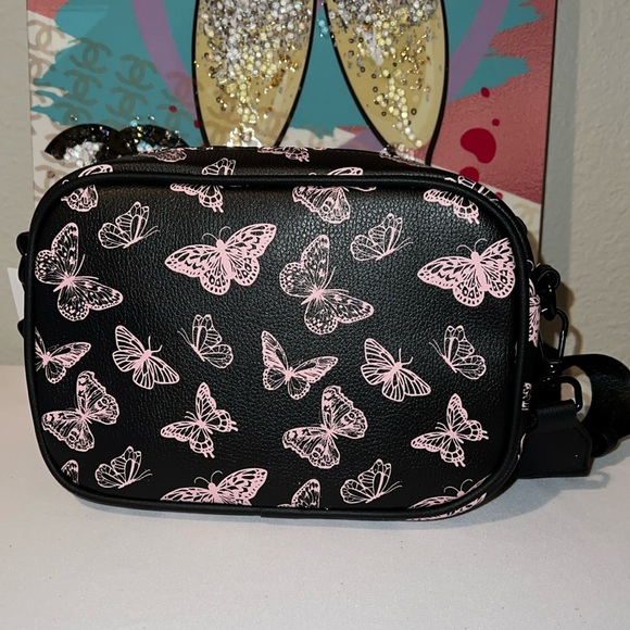 BETSEY JOHNSON Butterfly Quilted Crossbody Bag - Picture 4 of 15